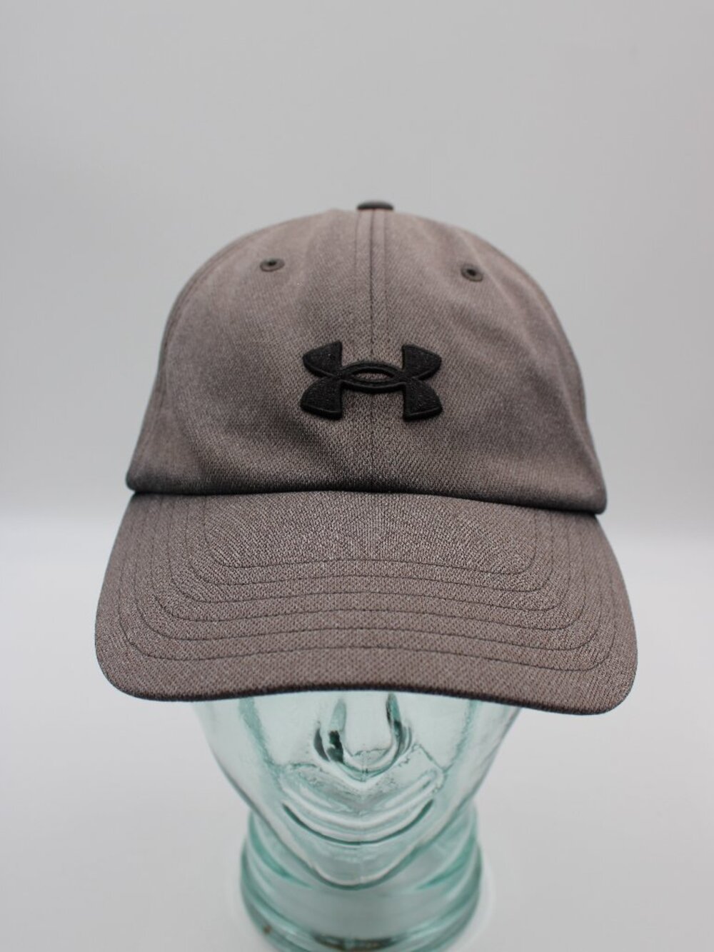 Under Armour Strapback Hat One Size Adjustable Gray Baseball Cap Logo Patch